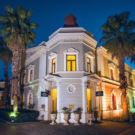 Gold Reef City Theme Park Hotel Йоханнесбург Экстерьер фото
