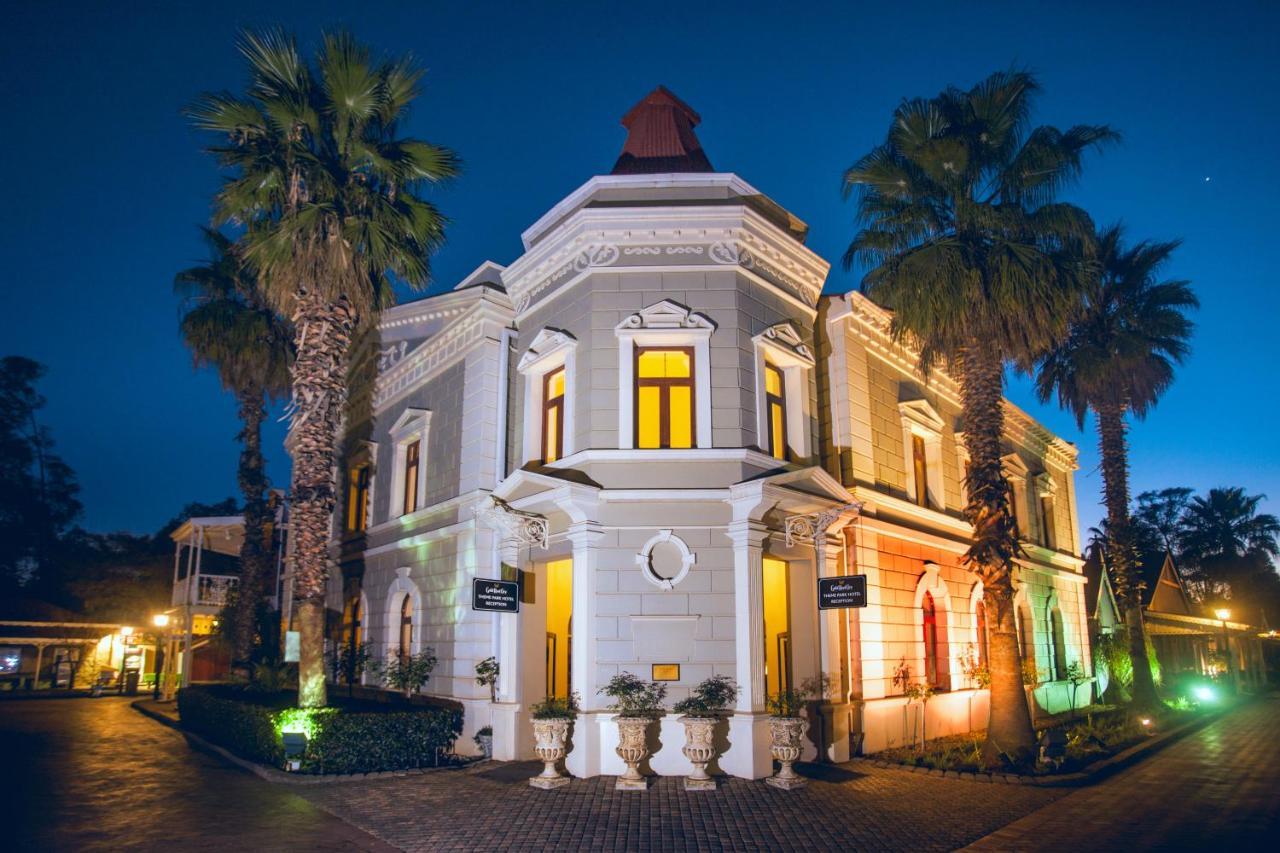 Gold Reef City Theme Park Hotel Йоханнесбург Экстерьер фото